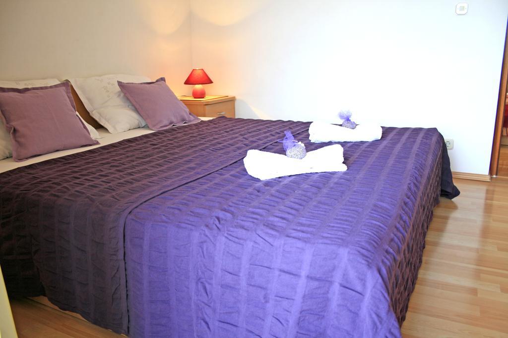 Apartments Villa Zvonimir Slatine Room photo